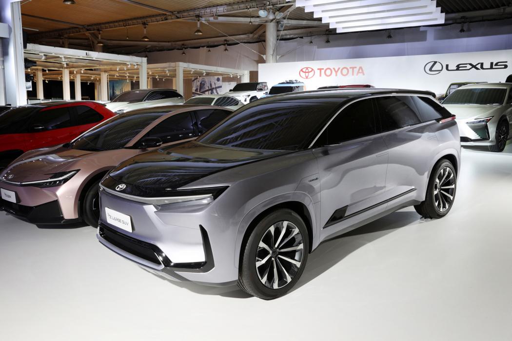 Toyota subaru shop ev suv